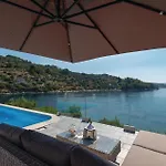 Awesome In Mikulina Luka With Wifi بيت للعطل فيلا لوكا