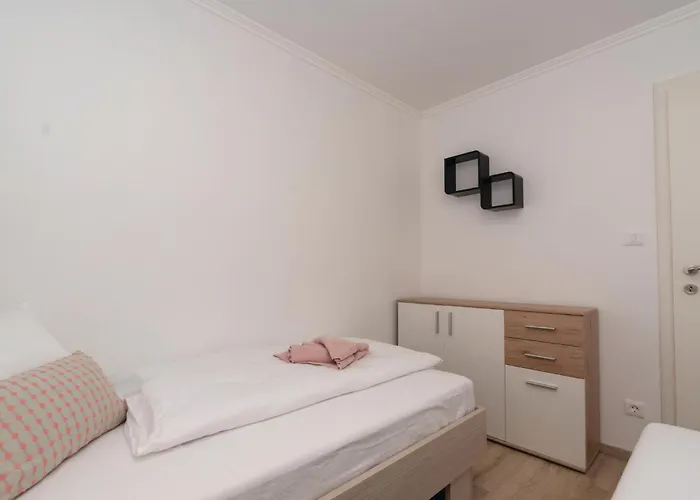 Awesome In Mikulina Luka With Wifi بيت للعطل *