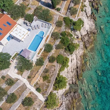 Awesome In Mikulina Luka With Wifi Vela Luka