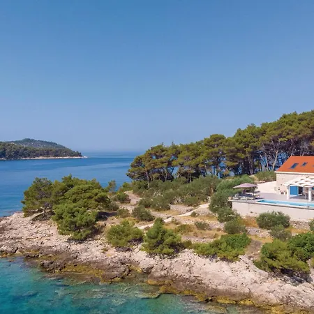 Awesome In Mikulina Luka * Vela Luka