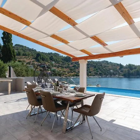 Awesome In Mikulina Luka Vela Luka