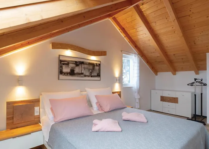 Awesome In Mikulina Luka With Wifi Ostrvo Šijak