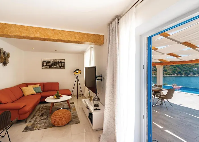 Awesome In Mikulina Luka With Wifi