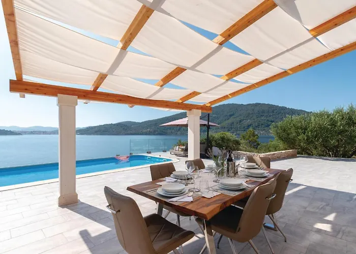 Casa de Férias Awesome In Mikulina Luka With Wifi Ostrvo Šijak